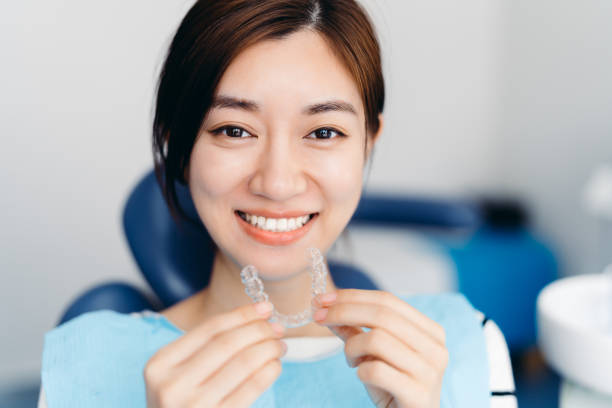 Îngrijirea corectă a aparatului dentar Spark și a dinților